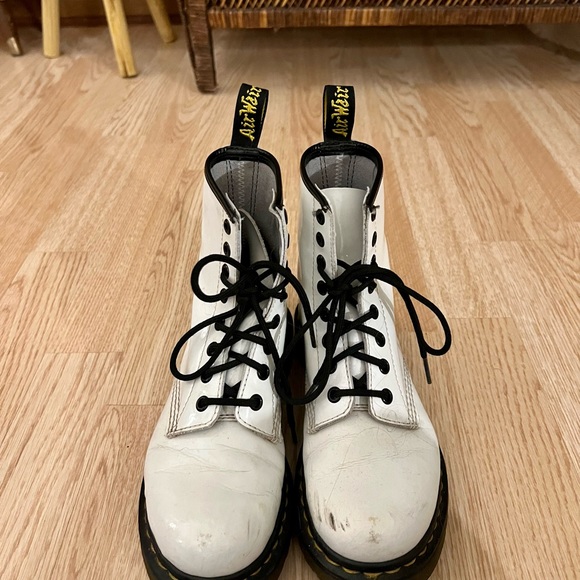 White patent leather Dr Martens - Picture 6 of 6